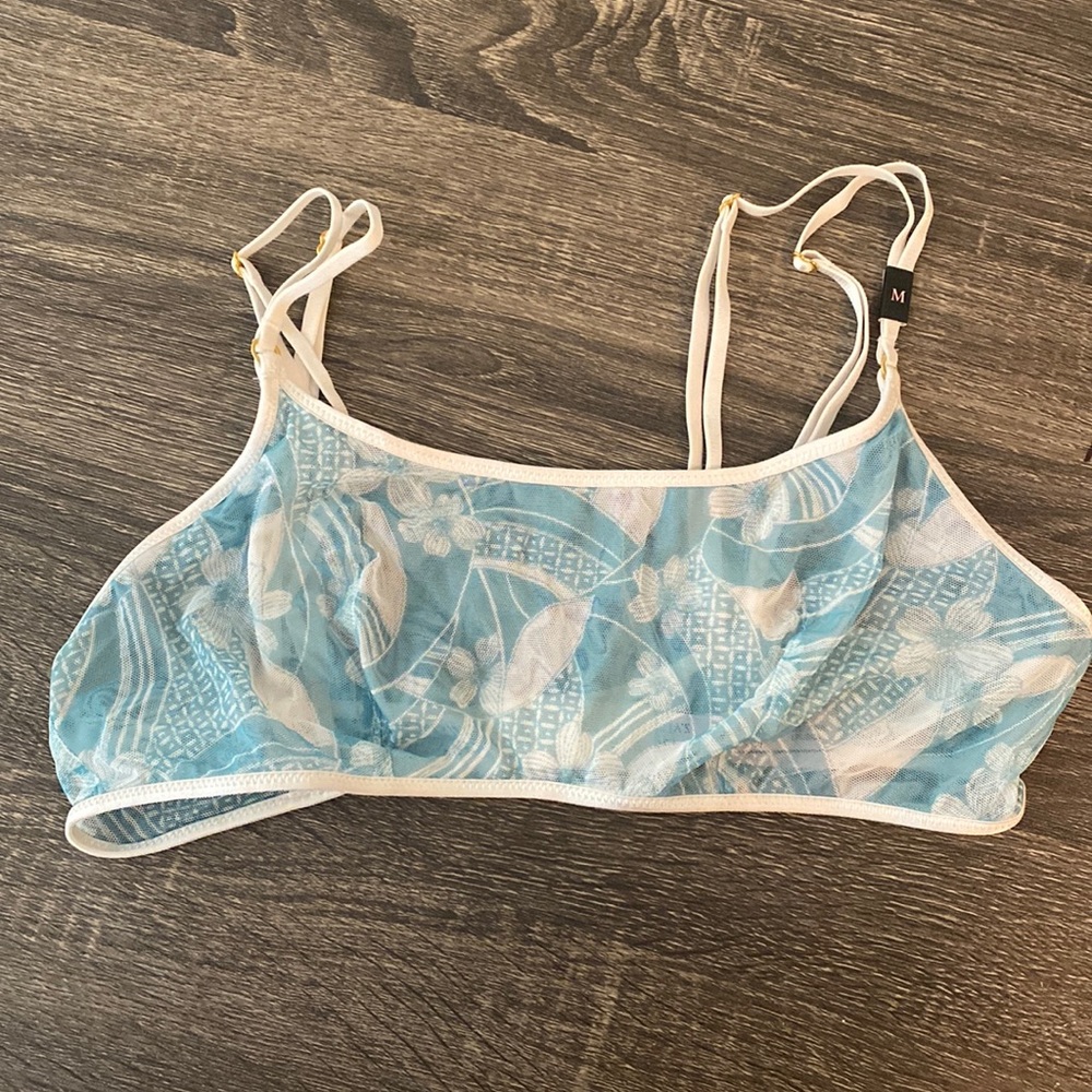 VICTORIA'S SECRET BRA